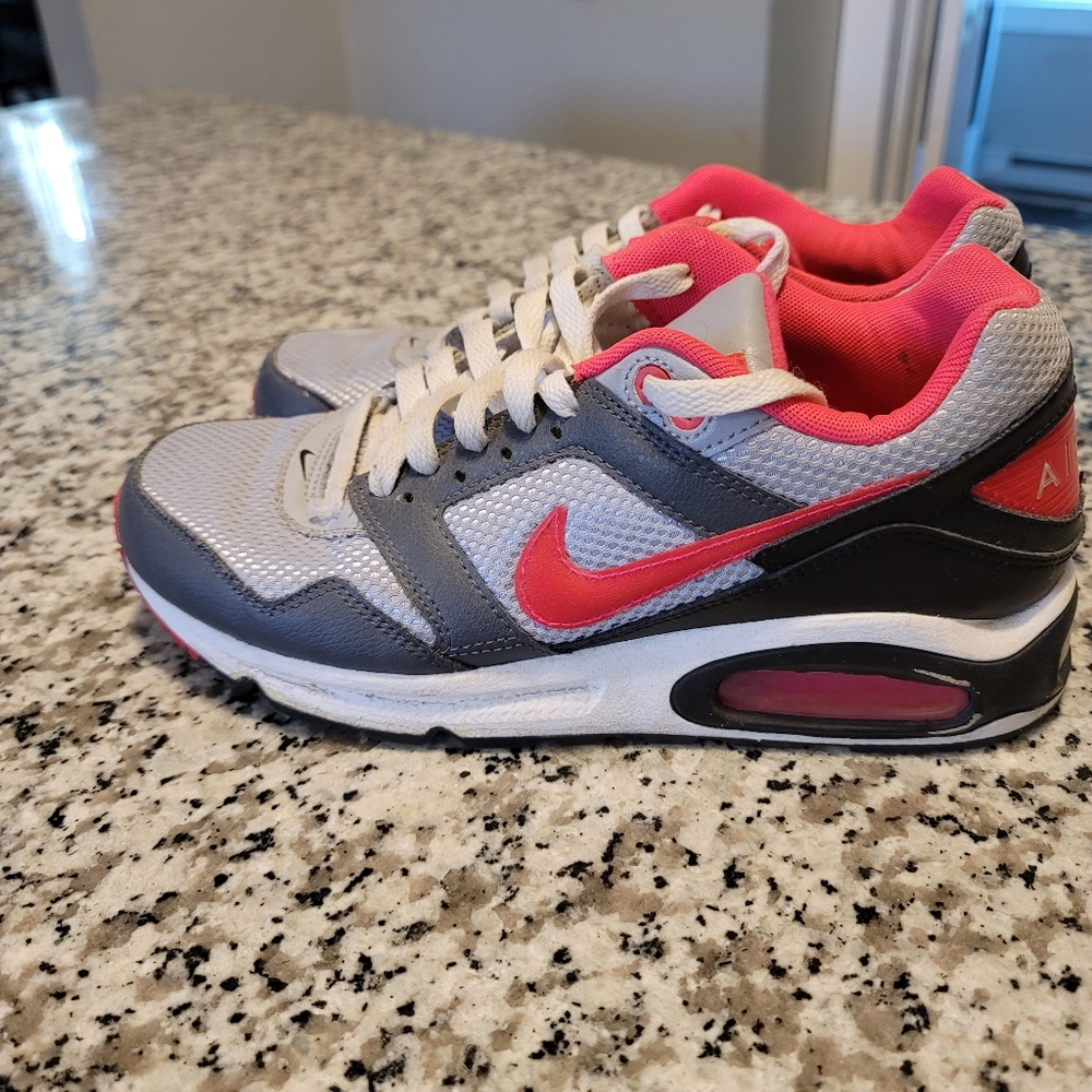 Nike AirMax size 10